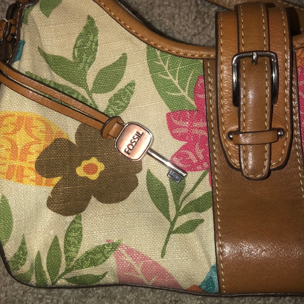 Fossil floral purse - Picture 5 of 7